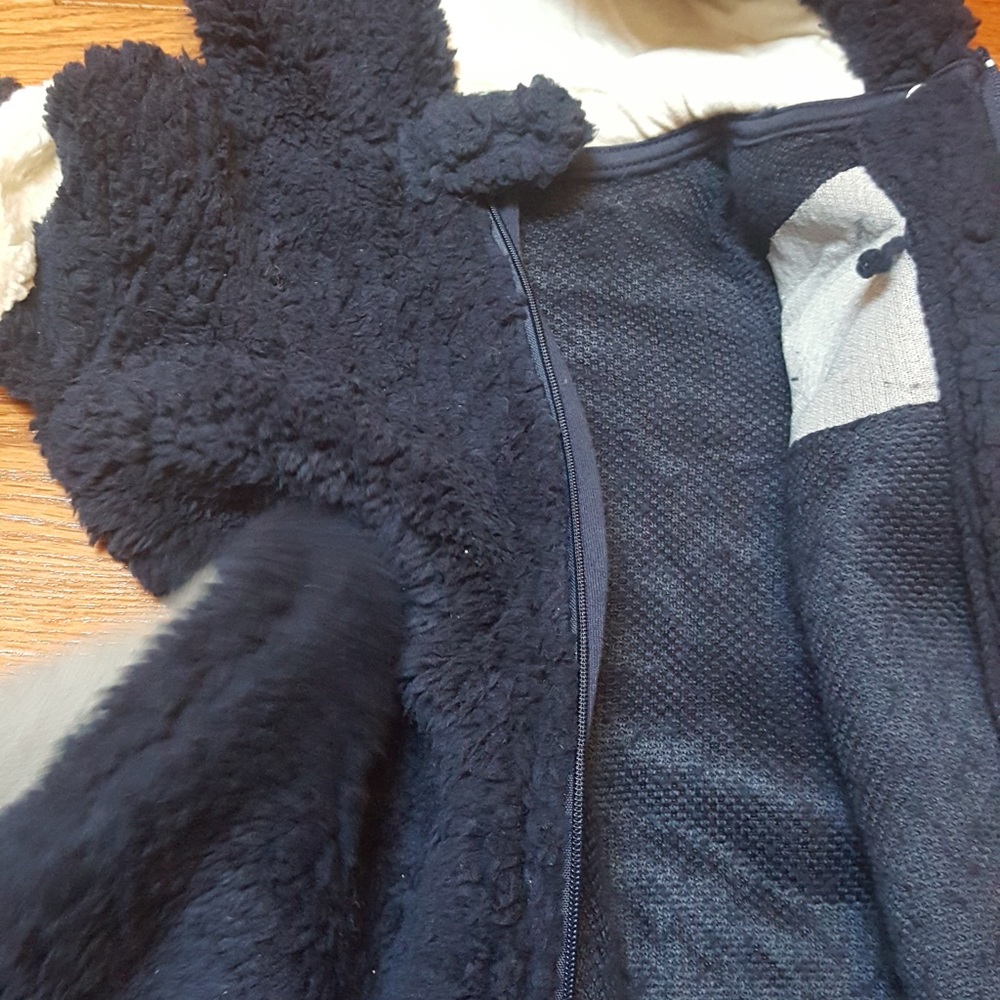 Coat - Picture 7 of 10